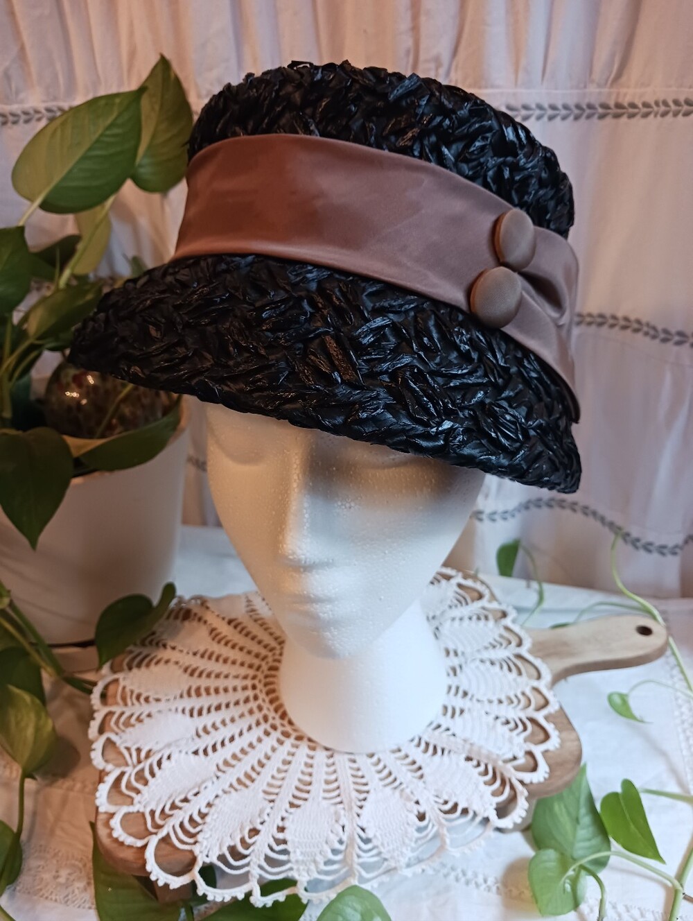 Vintage 60s Womens Cloche Straw Hat Black W/ Brown Satin Ribbon Button Detail